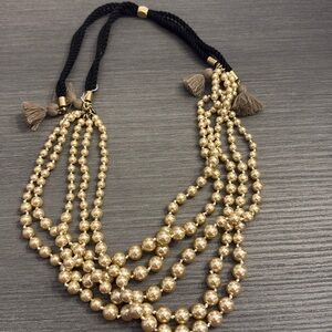 Stunning pearl necklace